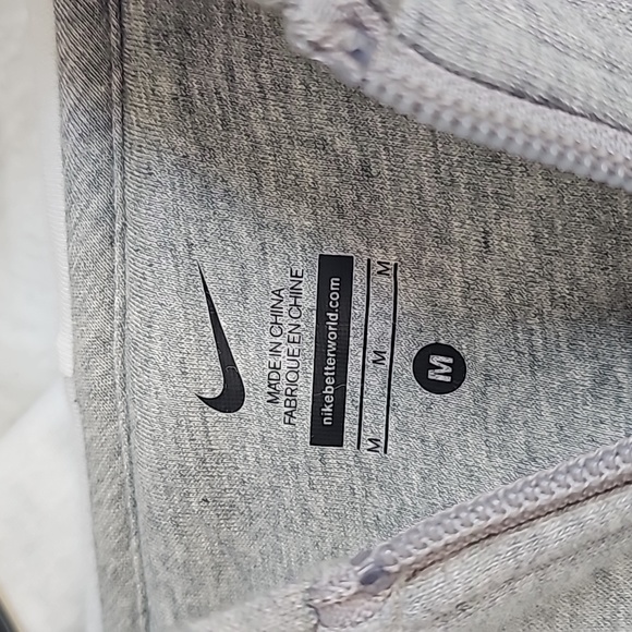 Nike Zip Up Hooded Jacket. Boys. Size M - Picture 4 of 4